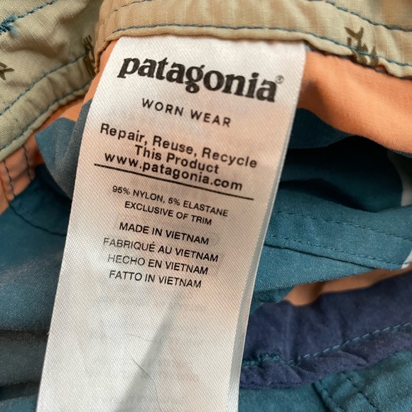 Patagonia wavefarer board shorts - Picture 8 of 13